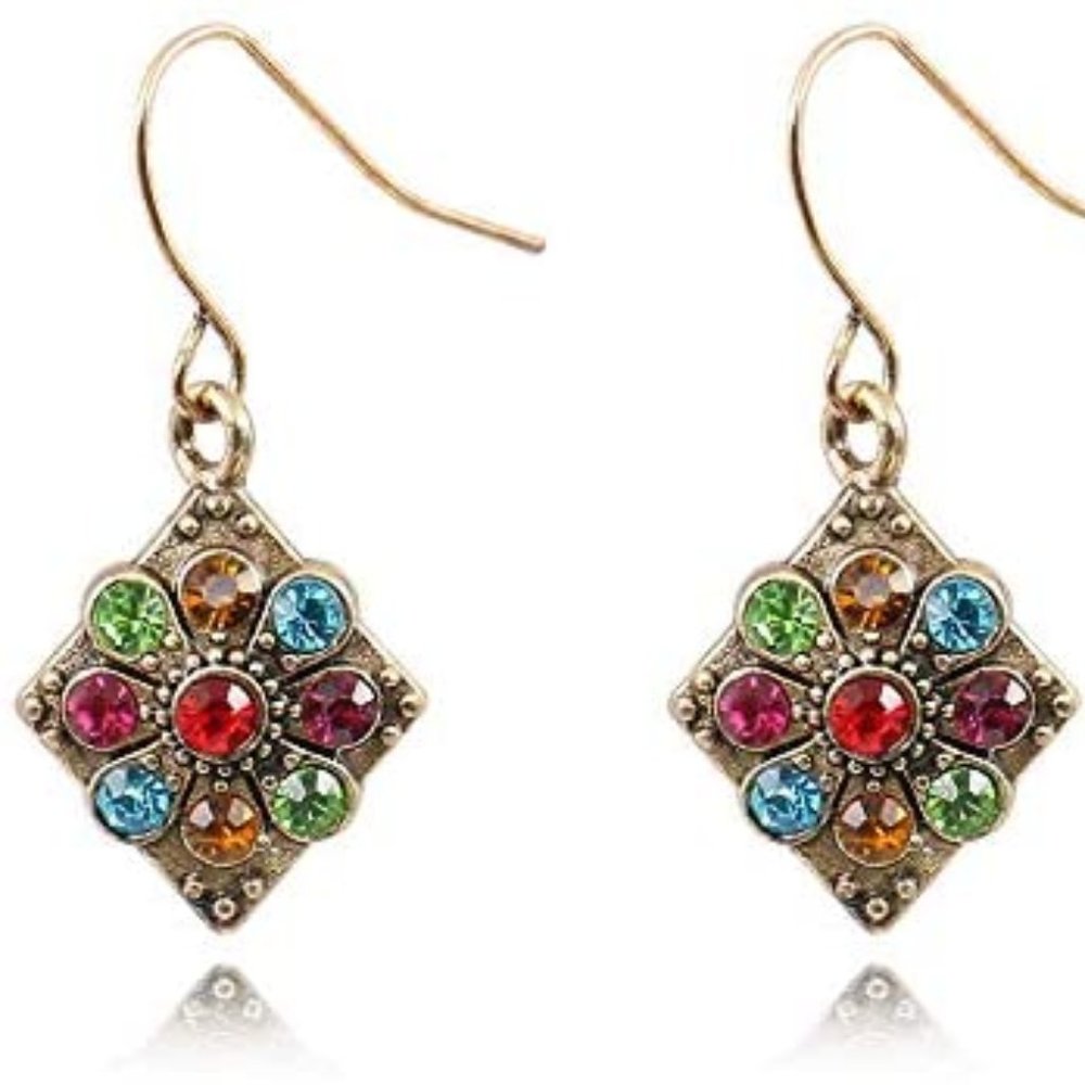 🦩SALE PICK 4 for $20 Trendy BOHO Earrings - Picture 3 of 3